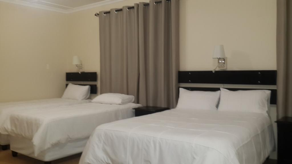Victoria Hotel Bredasdorp Rom bilde